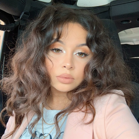 Meet your Posher, Ruby - Picture 1 of 1